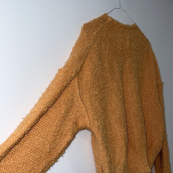 Free People Goldy Theo V Neck Slouchy Dropped Shoulder Fuzzy sweater size Small - Picture 13 of 17